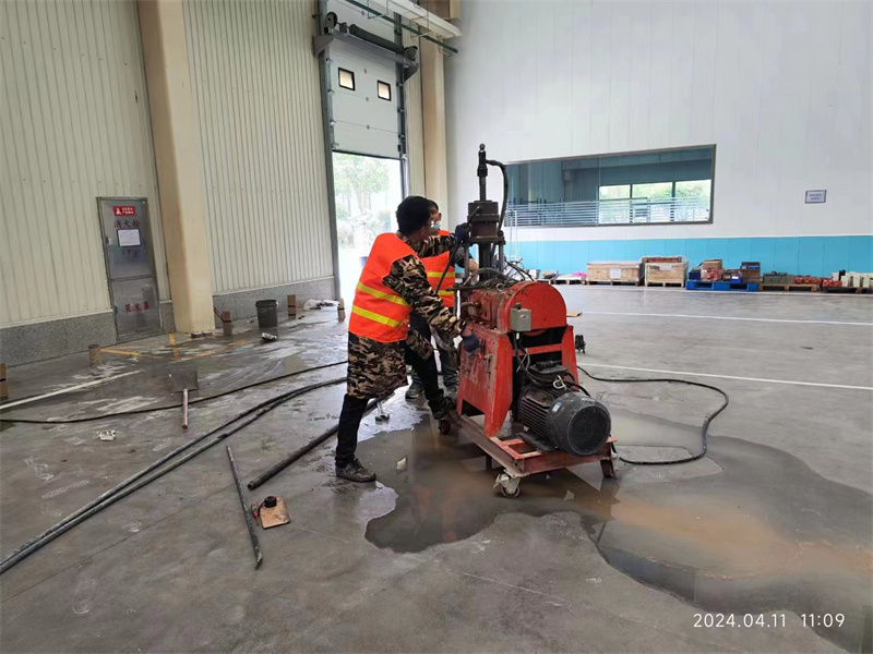 汨罗厂房地面下沉塌陷注浆加固施工